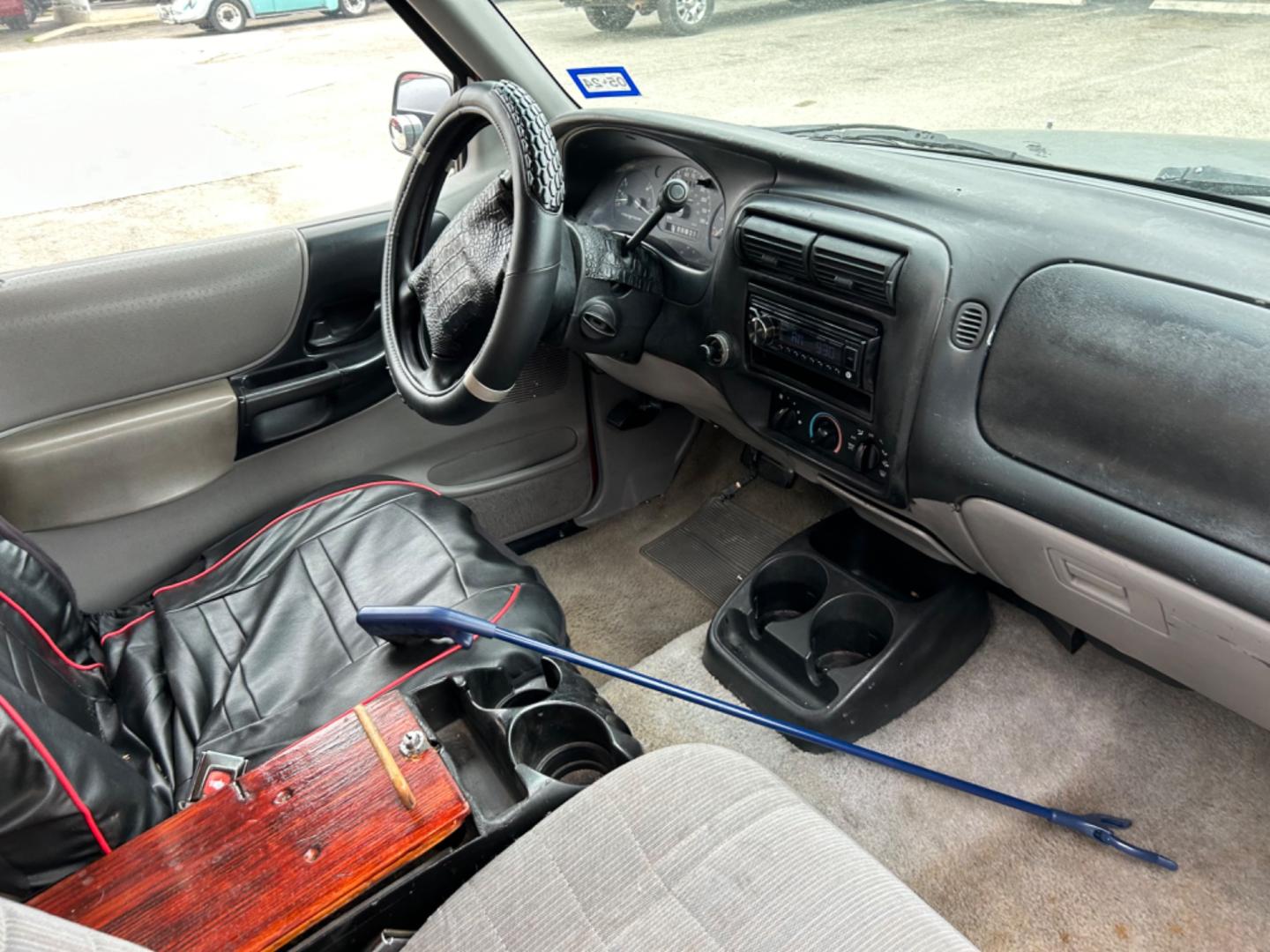 1996 Black Ford Ranger Splash SuperCab 2WD (1FTCR14UXTP) with an 3.0L V6 OHV 12V engine, located at 1687 Business 35 S, New Braunfels, TX, 78130, (830) 625-7159, 29.655487, -98.051491 - Photo#6